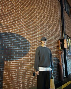 Chae Hyung-won Instagram - 가을인가☁