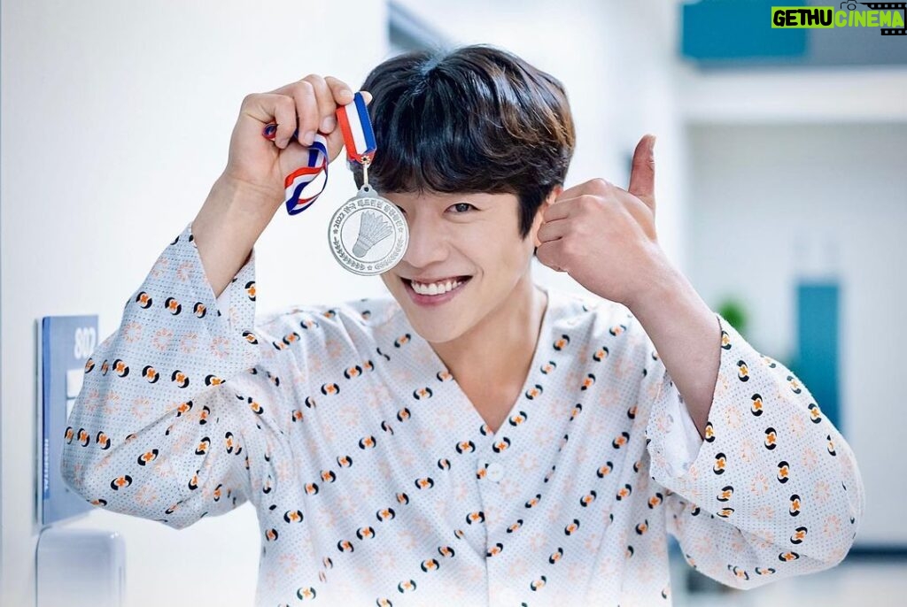Chae Jong-hyeop Instagram - 결국 은메달로 끝 우리 너가속 모든 팀원들 못 잊을겁니다:) 감사했습니다:)