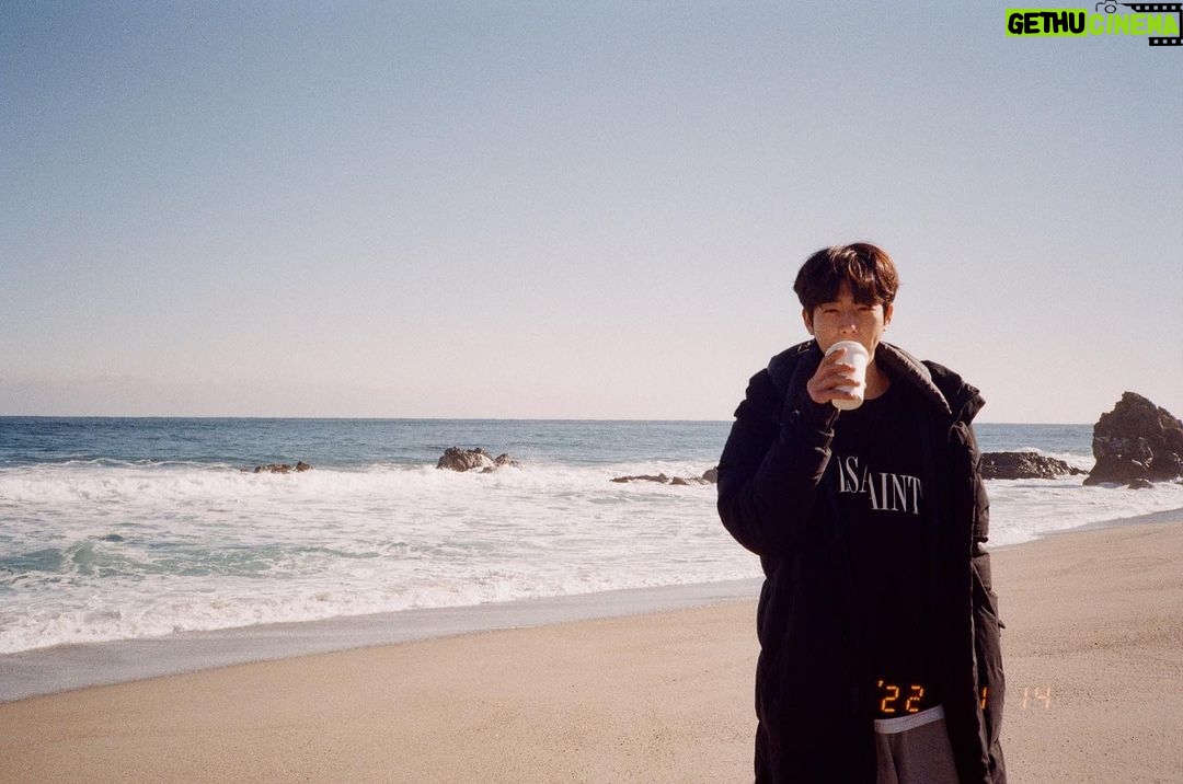 Chae Jong-hyeop Instagram - GOOD MORNING ☕️📸