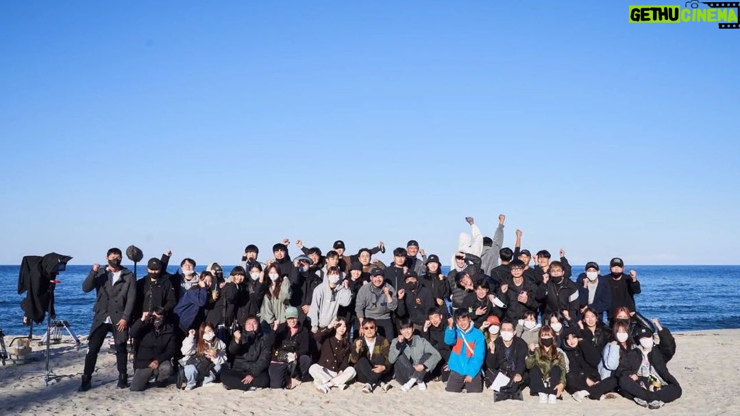 Chae Jong-hyeop Instagram - (사장님을 잠금해제)를 통해잊지 못할 추억 만들어주신 감독님,작가님,선배님들 그리고 모든 스텝분들 너무 너무 감사합니다:) 이번에도 역시나 많이 느끼고 많이 배웠습니다. 그동안 저희 드라마를 시청해 주신 모든 분들 감사했습니다😂🫰 박인성👋