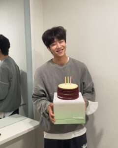 Chae Jong-hyeop Instagram - 고마워요:) 사랑합니다:) 잊지않을게요:)❤️