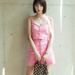 Chae Soo-bin Instagram - #상품협찬 @Prada #Prada #PradaSymbole ⠀ 눈에 띄는 프라다 트라이앵글 로고로 가득한 자카드 패브릭으로 이루어져 현대적인 매력을 보여주는 프라다 심볼백💖