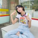 Chae Soo-bin Instagram - #새콤달콤 flex 😎 오늘 4시! See you on #netflix