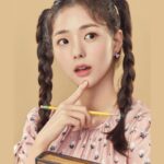 Chae Soo-bin Instagram - 콘스탄스로 다시 만나요💛 ⠀ #앙리할아버지와나 #콘스탄스 2020.12.03~2021.02.14 @예스24스테이지1관