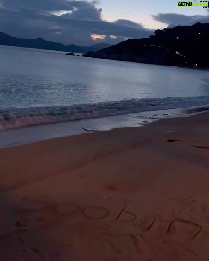Chae Soo-bin Instagram - 그림같았던 여행🩵 고맙습니당 @tripfolders Six Senses Ninh Van Bay, Nha Trang