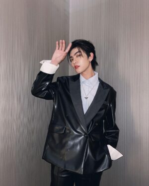 Chaikamon Sermsongwittaya Instagram - ฝนตกอีกแล้วว...🌧️

#Bosschaikamon #ShawtyBoss #BoNoh