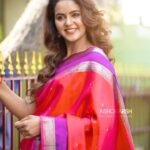 Chaitra Reddy Instagram – Embracing the allure of Snehalayaa Silks, Chaitra Reddy radiates timeless grace in our exquisite saree. ❤️🌟

Her elegance, paired with our curated collection, paints a picture of sophistication and charm. 💖 

#SnehalayaaSilks #ChaitraReddy #SareeSophistication