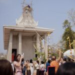 Chalida Vijitvongtong Instagram - ขอกราบขอบพระคุณทุกท่าน ที่ได้ร่วมบุญและร่วมกุศลในการทำบุญยกช่อฟ้า ที่จังหวัดลพบุรี วัดดำรงบุล ซึ่งเป็นที่ของคุณตาที่ได้บริจาคให้ได้สร้างวัดนี้ ขอร่วมอนุโมทนาบุญกับทุกท่านนะคะ 🙏🏻 วัดดำรงบุล อช่องสาริกา อพัฒนานิคม จลพบุรี