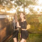 Chalida Vijitvongtong Instagram – Every sunset is an opportunity to reset 🏞️ LandCamp Villa khaoyai