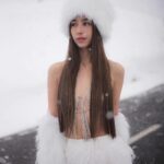 Chalida Vijitvongtong Instagram – Cause I’m Mrs. Snow, ‘till death we’ll be freezing❄️
