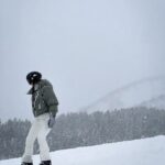 Chalida Vijitvongtong Instagram – พายุเข้าก็ต้องเล่น ❄️☃️ Niseko 翠華 at Grand Hirafu