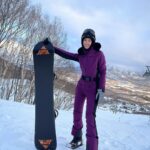 Chalida Vijitvongtong Instagram - Dropping in, tuning out everything else🏂 #gosnow, #gosnowniseko