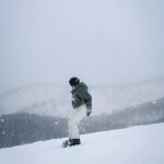 Chalida Vijitvongtong Instagram – พายุเข้าก็ต้องเล่น ❄️☃️ Niseko 翠華 at Grand Hirafu