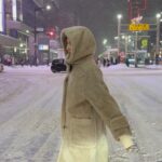 Chalida Vijitvongtong Instagram – Sapporo กับผู้ชายถุงมือโบว์ 😜☃️❄️ Sapporo, Hokkaido
