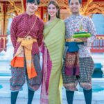 Chalida Vijitvongtong Instagram - ปีนี้จับใครลอยไปกับกระทงดี! สุขสันต์วันลอยกระทงนะคะ💛 รอติดตามเทป ทีมลอย // ไม่ลอยได้ใน @msstoryofficial วันศุกร์นี้เวลา1 ทุ่มนะคะ