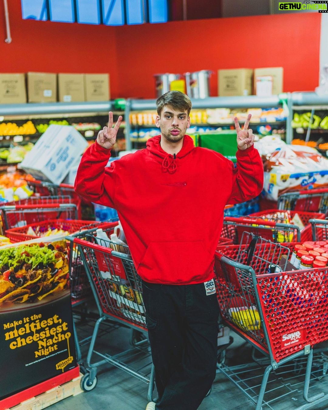 Chandler Hallow Instagram - “Anything you can fit in the circle, I’ll pay for!” GO WATCH NOW!
