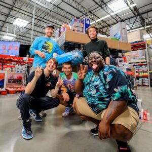 Chandler Hallow Instagram - “Anything you put in the triangle I’ll pay for!” 

GO WATCH!!