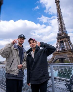 Chandler Hallow Instagram - $1 vs $250,000 Vacation! GO WATCH!