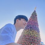 Chanon Santinatornkul Instagram - เมอรี่ เมอรี่ คิดสะมากกกก ❤️🎅🏻🍀🎄🌟 Merry Christmas krub everyone ❤️🎅🏻🎄🍀🌟