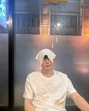 Chanon Santinatornkul Instagram - ปวดเฮด ก็สมมุติว่าแช่ออนเซ็นอยู่ละกัน 😶‍🌫️
When have a headache, go onsen 😶‍🌫️