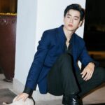 Chanon Santinatornkul Instagram - นายท่านมาคันขาว ส่วนบ่าวมาคันชมพู 😅 Master won't let me sit in white, so I gotta come in pink 😿