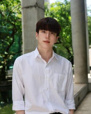 Chanon Santinatornkul Instagram - เอ๊าะๆ 😬
Still young.. Hope so 😅