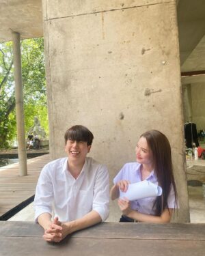 Chanon Santinatornkul Instagram - ในโลกคู่ขนานแห่งนึงที่ปีเกิดเชนและหยินใกล้กันและกัน @aff_taksaorn 
In a certain parallel world where Shane and Yin's birth year were nearby each other. 
#หารักด้วยใจเธอ #findyourselfTHep5 20.30 GMM25, 22.30 VIU 🌟❤️
