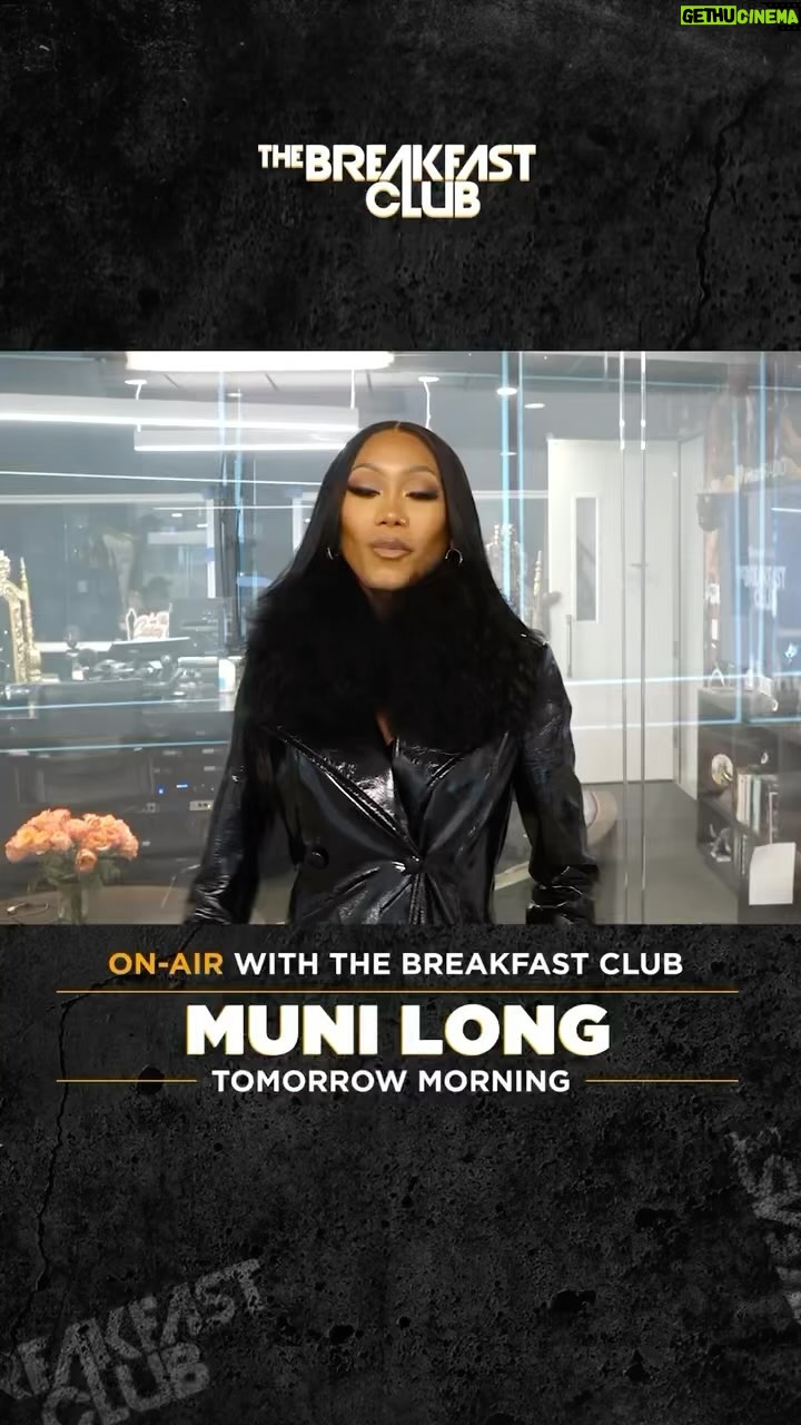 Charlamagne Tha God Instagram - The Good Sister @munilong on @breakfastclubam in the morning……..
