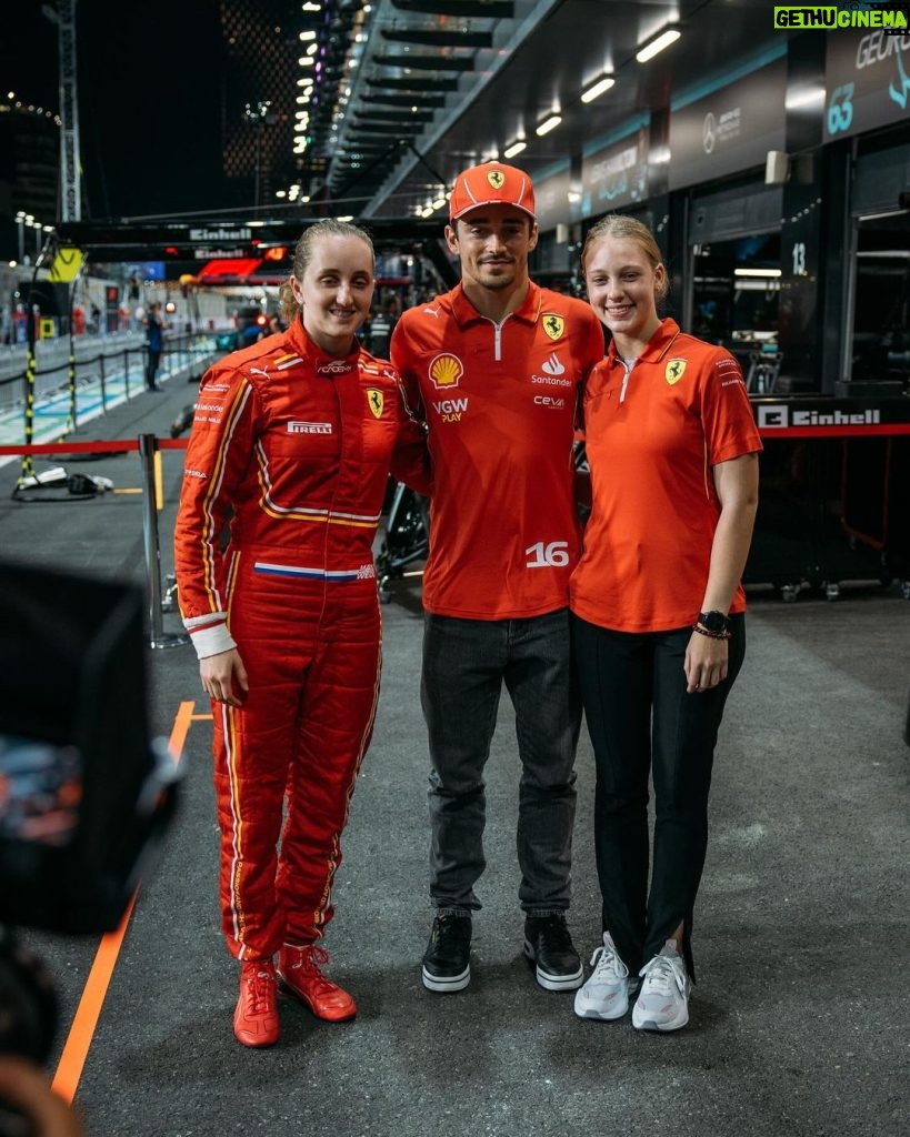 Charles Leclerc Instagram - A visit to the Scuderia 🏎️ Take a look at when @maya_weug and @aurelianobels16 went to catch-up with @charles_leclerc in the F1 garages ⭐️ #F1Academy #SaudiArabianGP Jeddah, Saudi Arabia