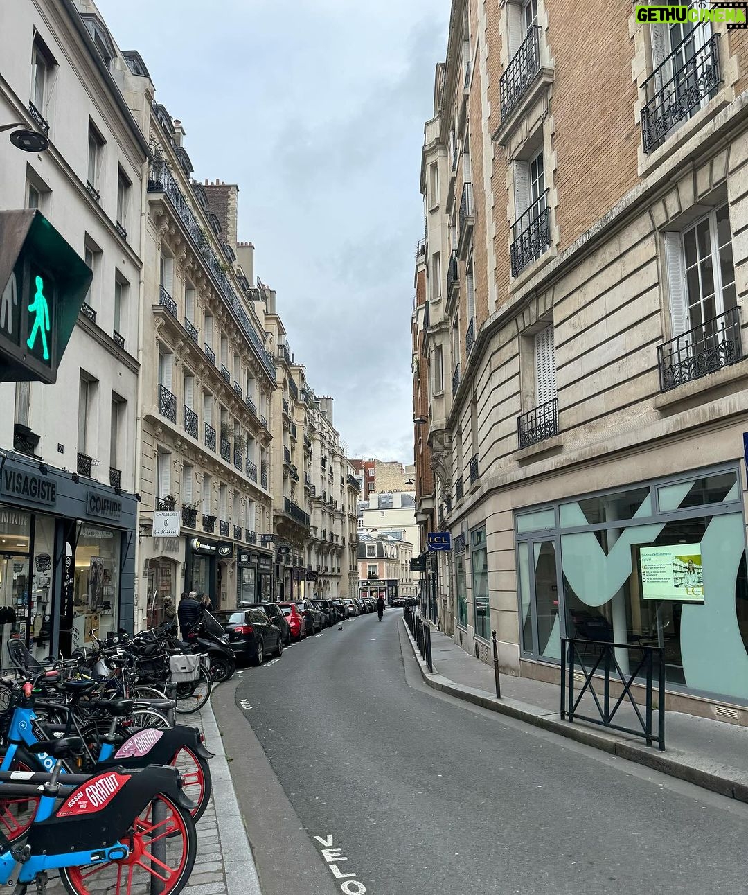 Charli D'Amelio Instagram - oui Paris, France