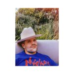 Charlie Carver Instagram - 32 & hardly the wiser :) Happy Birthday to MAKE SURE YOU’RE REGISTERED TO VOTE ON NOVEMBER 3RD AND REMEMBER TO SEND MAIL-IN BALLOTS 2 WEEKS IN ADVANCE (LINK IN BIO) 🦁 Los Angeles, California