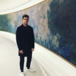 Charlie Carver Instagram – take me to church 🎨 Musée de l’Orangerie