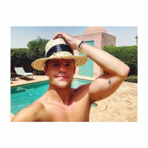Charlie Carver Instagram - “professor of archaeology, expert on the occult, and how does one say it… obtainer of rare antiquities” 👒