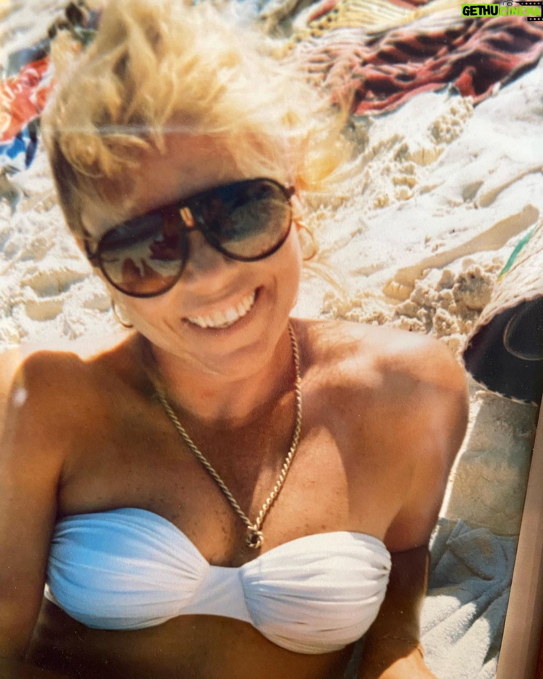 Charlize Theron Instagram - Today is my moms birthday. I wanted to share her with all of you because anyone who knows her, knows how utterly awesome it’s is to stand in her sunlight. She TRULY is life. She laughs louder than anyone I’ve ever met. She’s a great tennis player/golfer/hiker AND a gifted shit talker! She’s direct, she’s honest, she funny, and she’ll tell you how it is anytime of the day! Ma, ek lief jou oor die maan 🌝