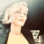 Charlize Theron Instagram – 💛🖤