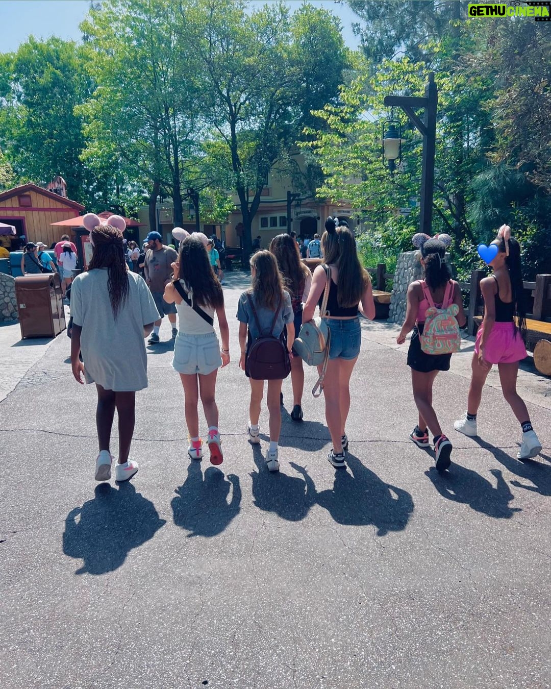 Charlize Theron Instagram - Leader of the pack. Disneyland