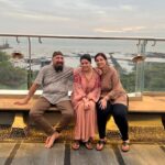 Charmy Kaur Instagram - Good vibes only ❤️‍🔥 #ParentsLove #BestLove