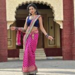 Charu Asopa Instagram - 🫶🏻