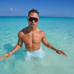Chase De Moor Instagram - Never fake relationships as shallow as the water