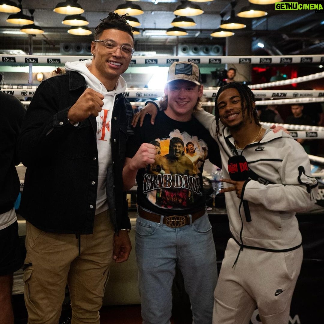 Chase De Moor Instagram - Misfits 007 received my next mission 🤜🏽 @misfitsboxing @daznboxing Wembley Stadium, London