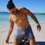Chase De Moor Instagram - Chase & the beach 🏖️☀️🌊 - - - - - - #travel #bahamas #sunset #beach #love #2023 #explore Nassau Bahamas