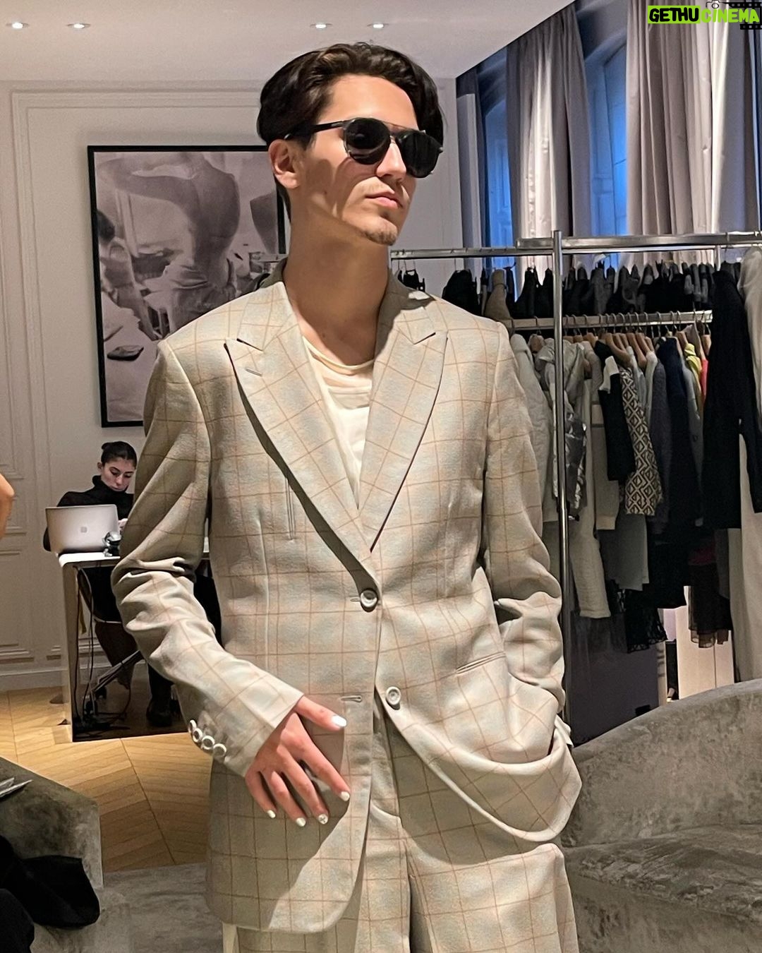 Chase Hudson - 168.8K Likes - I am the I in Dior #DiorWinter24 👁️