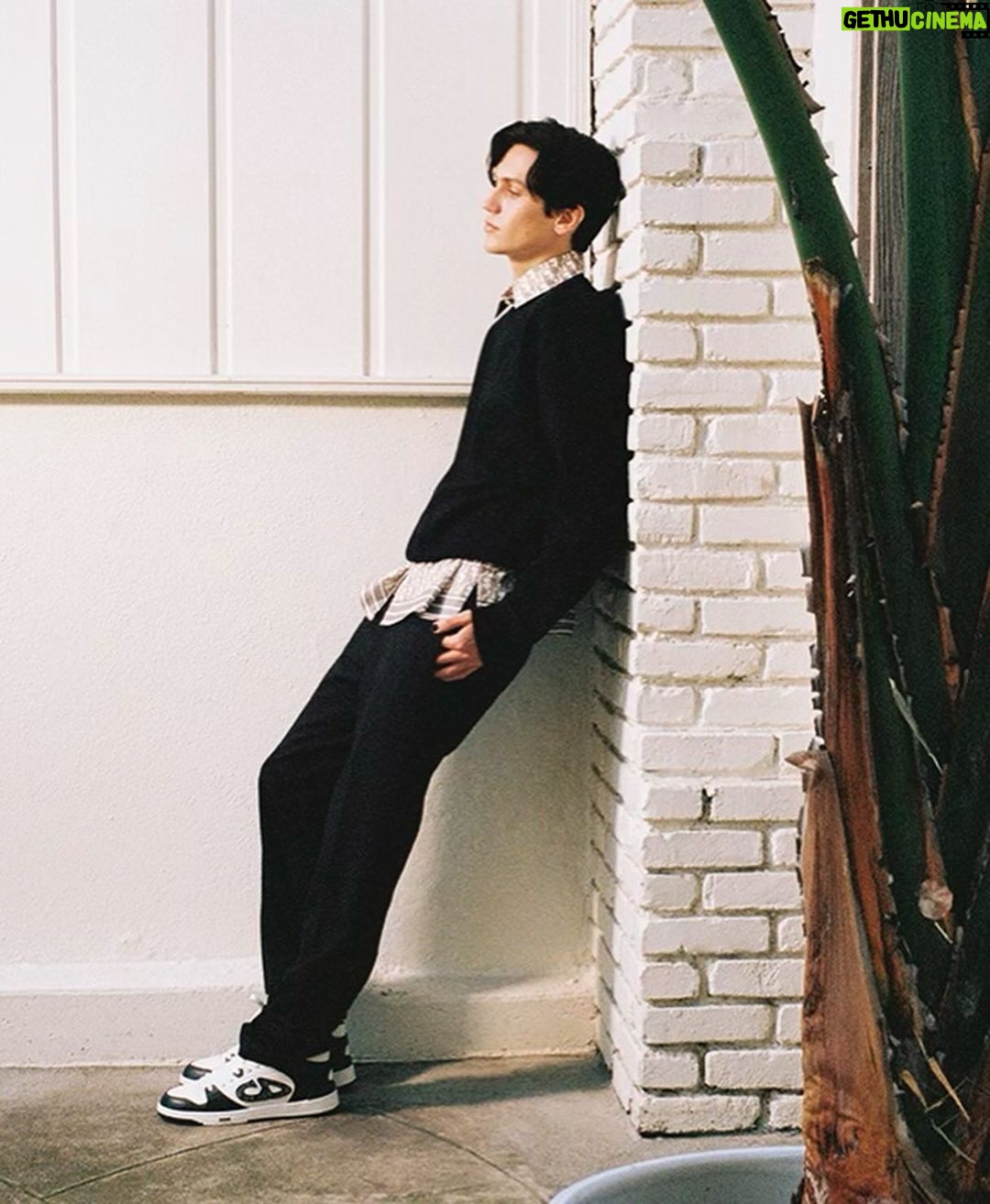 Chase Hudson Instagram - let’s get started. - clothing by @dior Men In conversation with @brinajaderoman for @oddamagazine grooming by @diorbeauty Photographer @maddyrotman Fashion Editor @davidmartingss edited by @maddocksmarie grooming @zaheersyn using @diorbeauty photographer assistant @michaelcamacho fashion assistant @alexmariehansen #DiorSpring24 #DiorB57