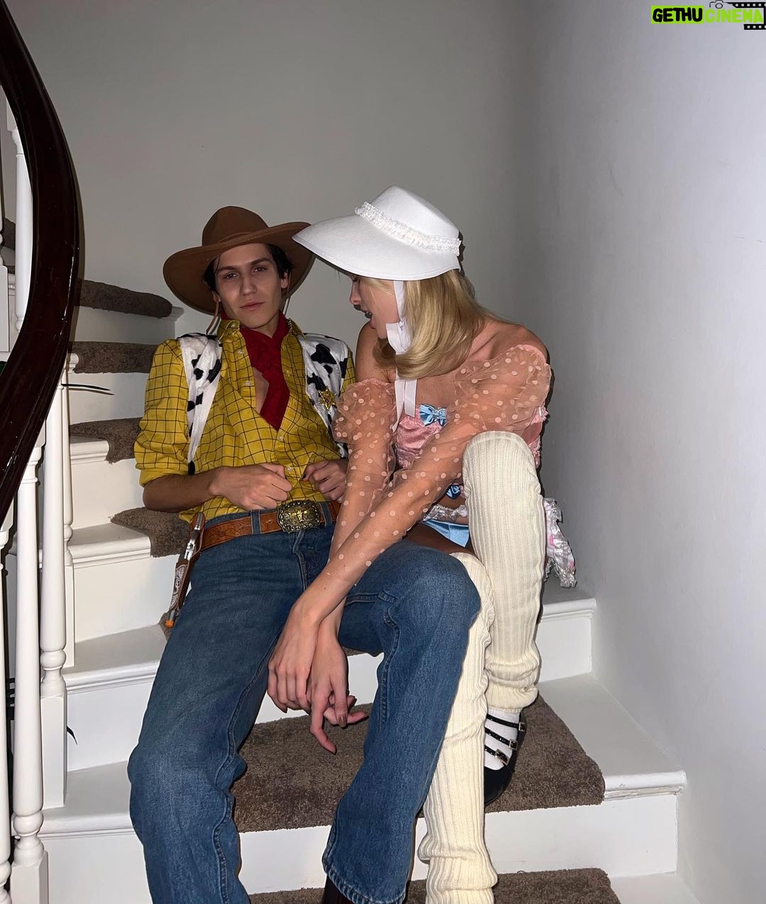 Chase Hudson - 188.2K Likes - there’s a snake in my boot