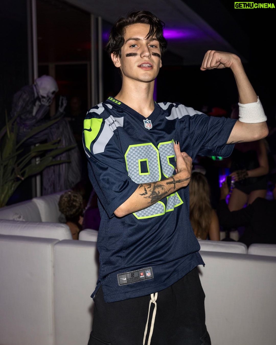 Chase Hudson - 337.5K Likes - i’m scoring on and off the field