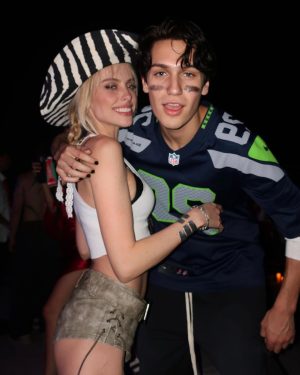 Chase Hudson Instagram - i’m scoring on and off the field
