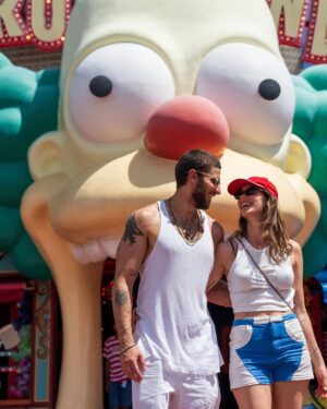 Chay Suede Instagram - QUE MOMENTO!

Obrigado @universaldestinationsbrasil  por esse dia inesquecível, com direito a guia e tudo mais.
Melhor experiência possível :))