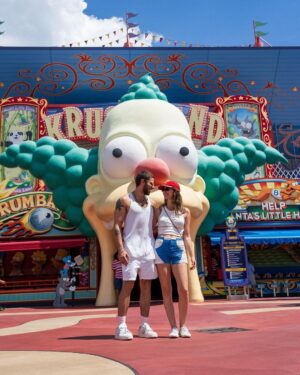 Chay Suede Instagram - QUE MOMENTO!

Obrigado @universaldestinationsbrasil  por esse dia inesquecível, com direito a guia e tudo mais.
Melhor experiência possível :))