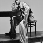 Chay Suede Instagram – Oie @ellebrasil 
nossas fotos ficaram lindas :))

🤍

Direção criativa: @luciano_schmitz 
Foto: @guipaganini
Assistentes de foto: @mna_1981 e @fabriciopimentel 
Video: @alyssonfreitaz 
Áudio: @vanrozendo 
Edição de moda: @lucasboccalao 
Coordenação de moda: @diego_jagun 
Produção de moda: @amanda_corddeiro e @thiiagotorres 
Beleza: @danielhernandezdh 
Assistente de beleza: @riccardoleal 
Assistente de beleza: @caiocosta.co 
Produção executiva: @bellaaribeiro 
Assistente de produção executiva: @manda_bomfim 
Direção de arte e cenografia: @pedroflutt 
Set design: @roberthaugsto 
Assistente Set Design: @Juzeitune 
Produção de objeto: @ofeliabrosco 
Tratamento de imagem: taugeretouch 
Estúdio: @tavola42