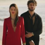 Chay Suede Instagram - Nosso sonho de uma noite de verão. Saint Laurent pro Baile da Vogue. Meu sonho de todas as estações @neivalaura filme: @guilhermeerrocha estilo: @thiagobiagi